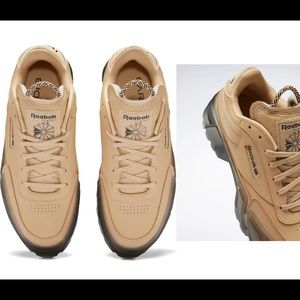 Cardi Club C Reebok Sahara